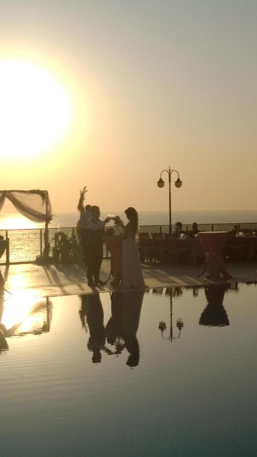Neopol Hotel Kusadası Eksteriør bilde