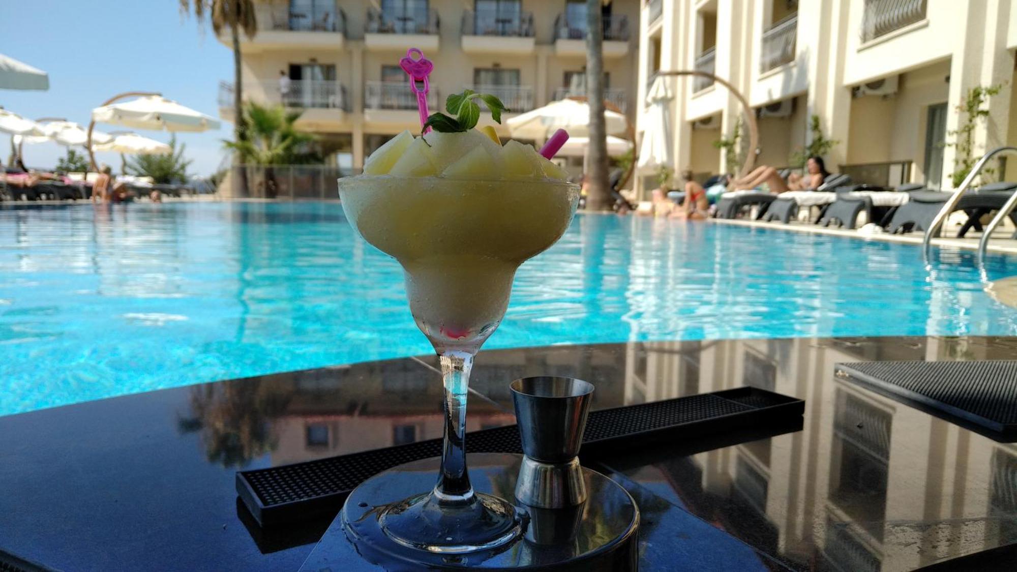 Neopol Hotel Kusadası Eksteriør bilde