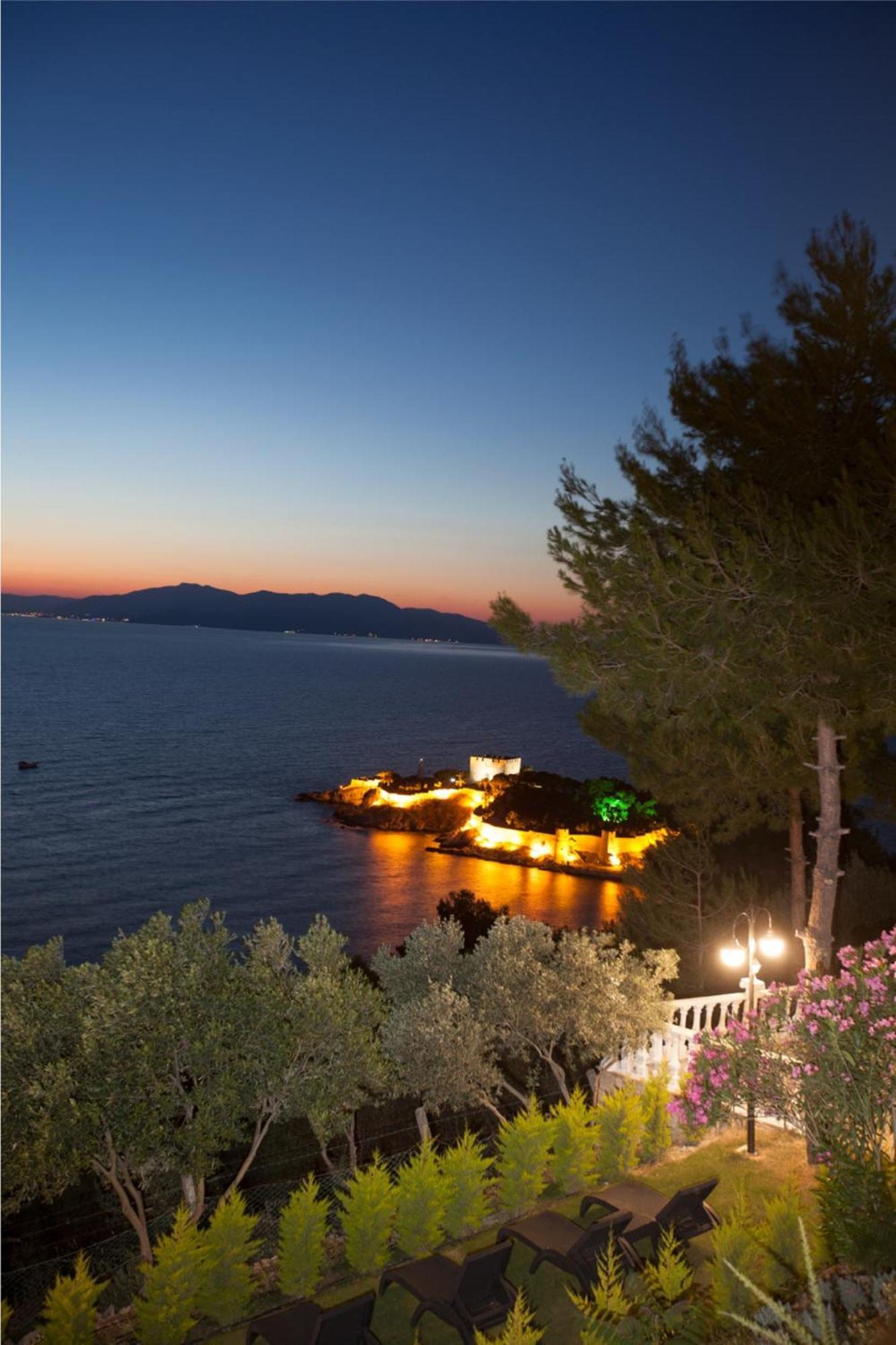Neopol Hotel Kusadası Eksteriør bilde